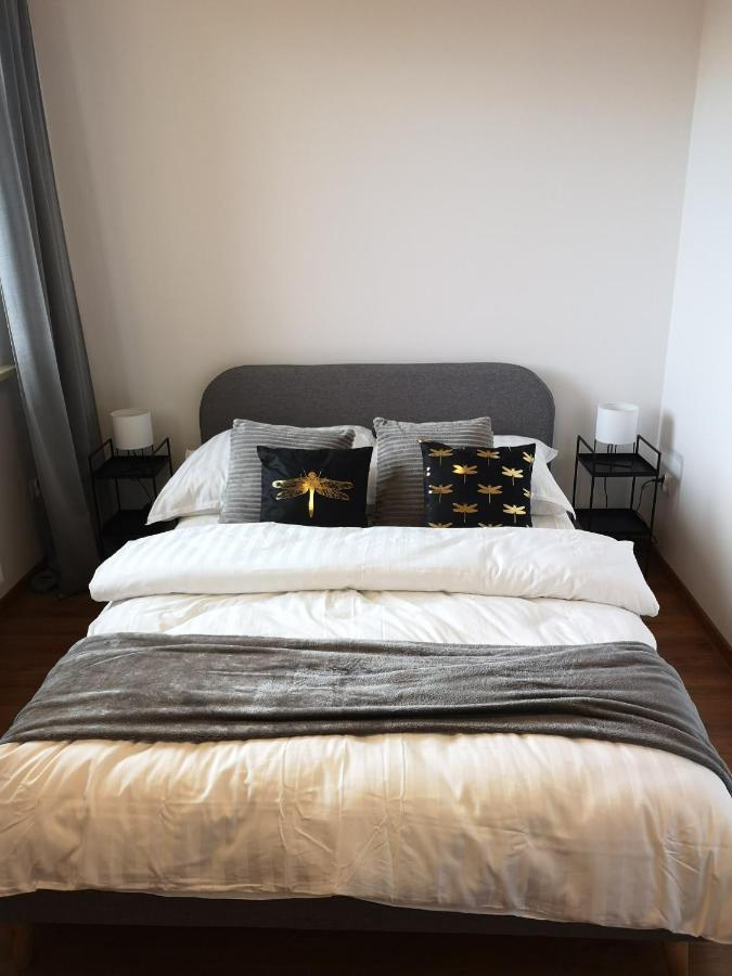 Piotrków TrybunalskiApartament Reymonta Parkアパートメント エクステリア 写真